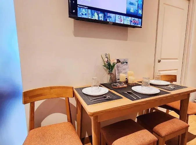 Cozy 2bedroom Near Airport